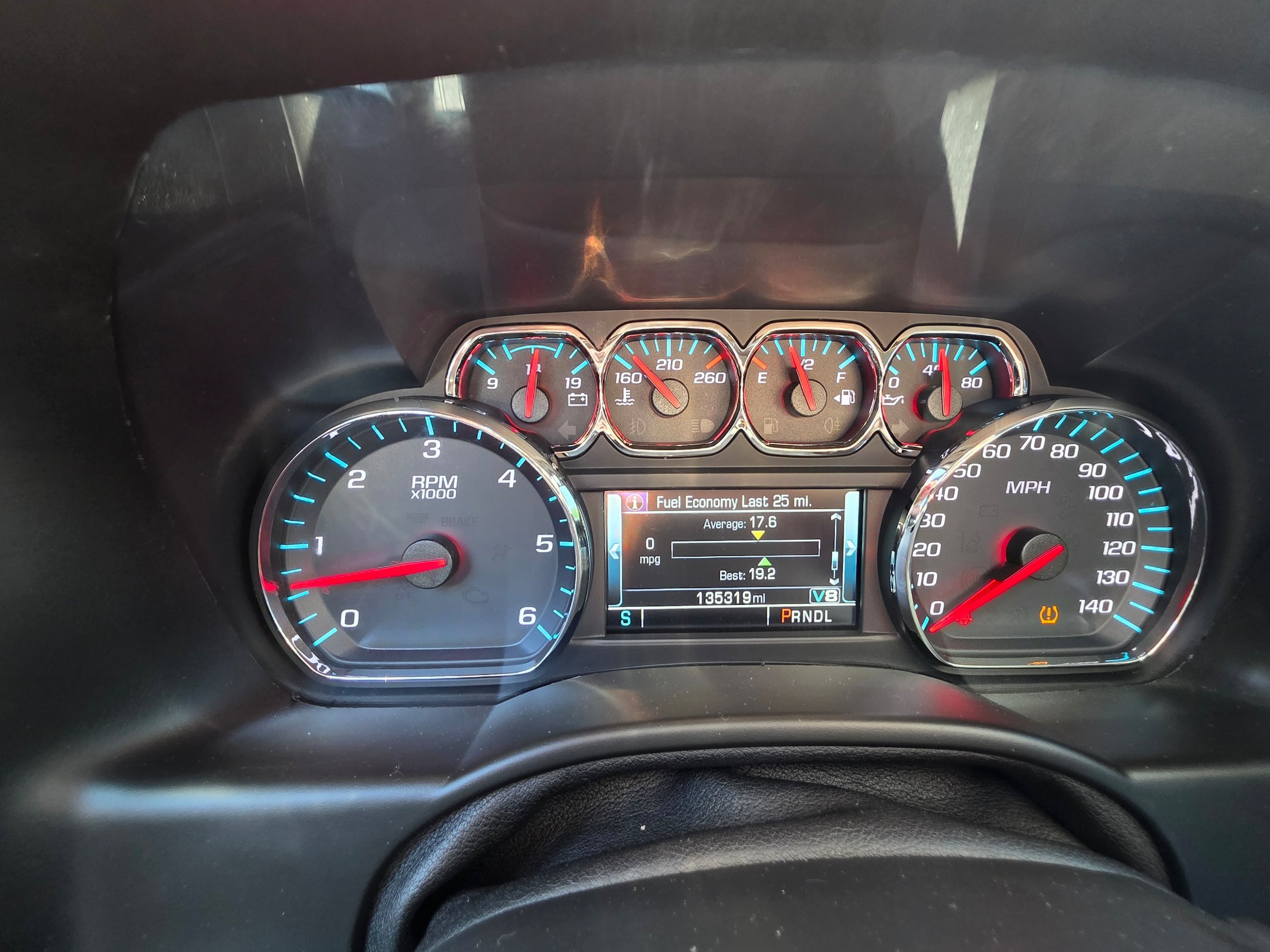 Used 2018 GMC Yukon SLT RWD image 10