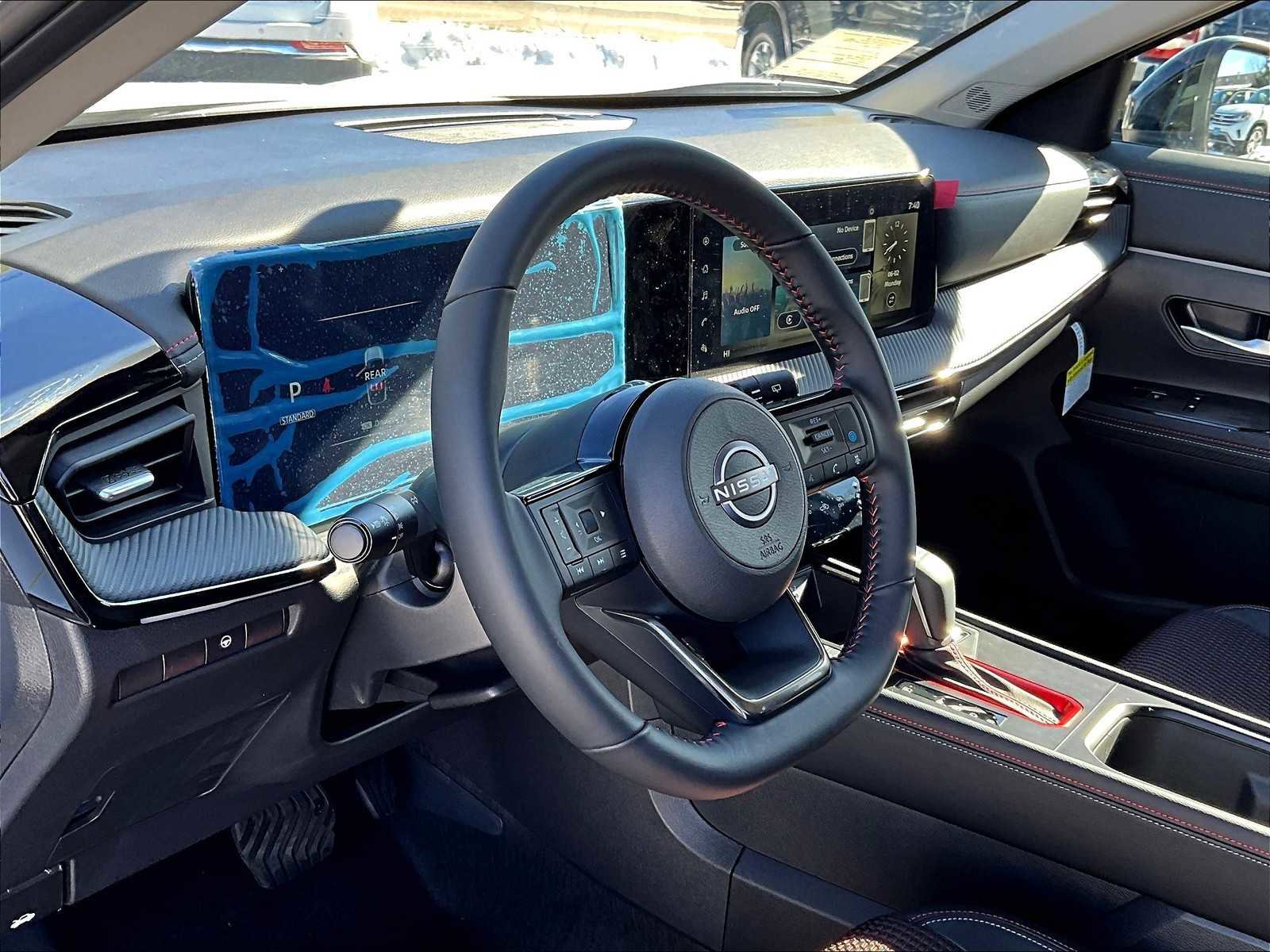 New 2025 Nissan Kicks SR image 9