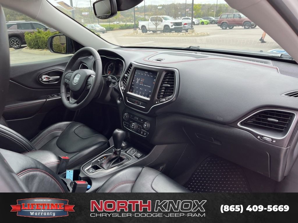 Used 2022 Jeep Cherokee Trailhawk w/ Sun, Sound & Nav Group image 29