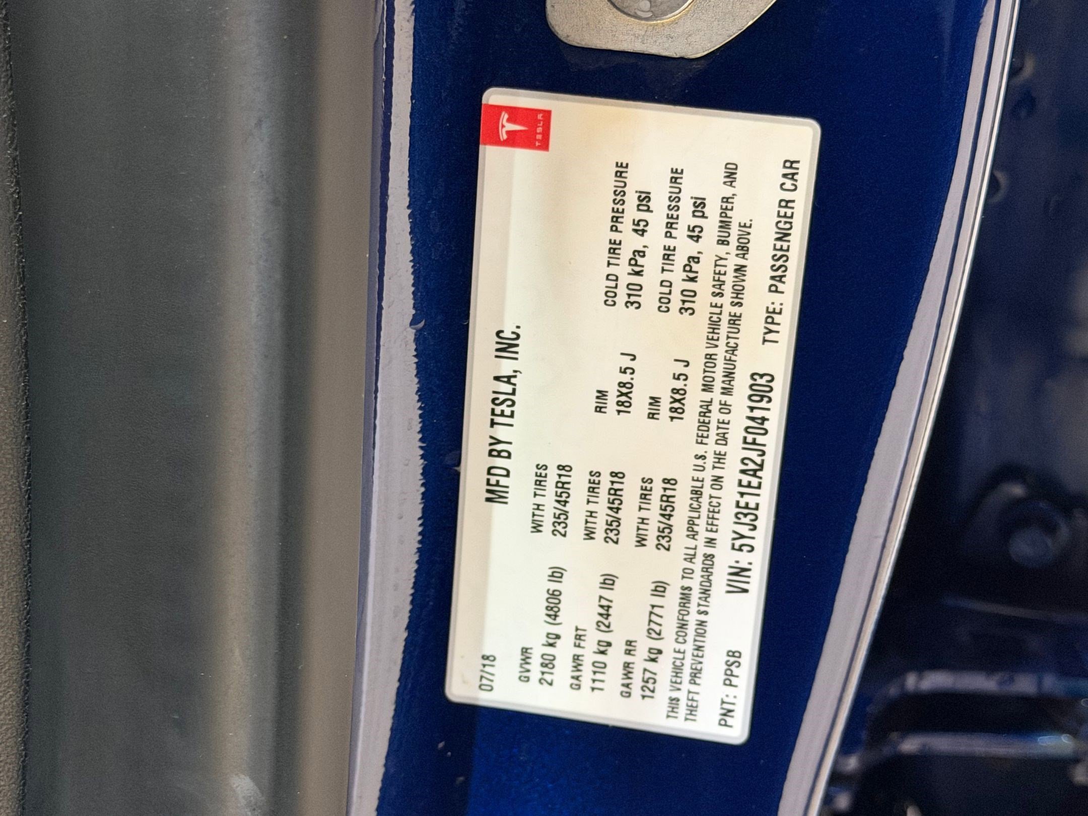 Used 2018 Tesla Model 3 Long Range RWD image 16