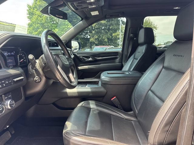 Used 2021 GMC Yukon XL Denali AWD/4WD image 14