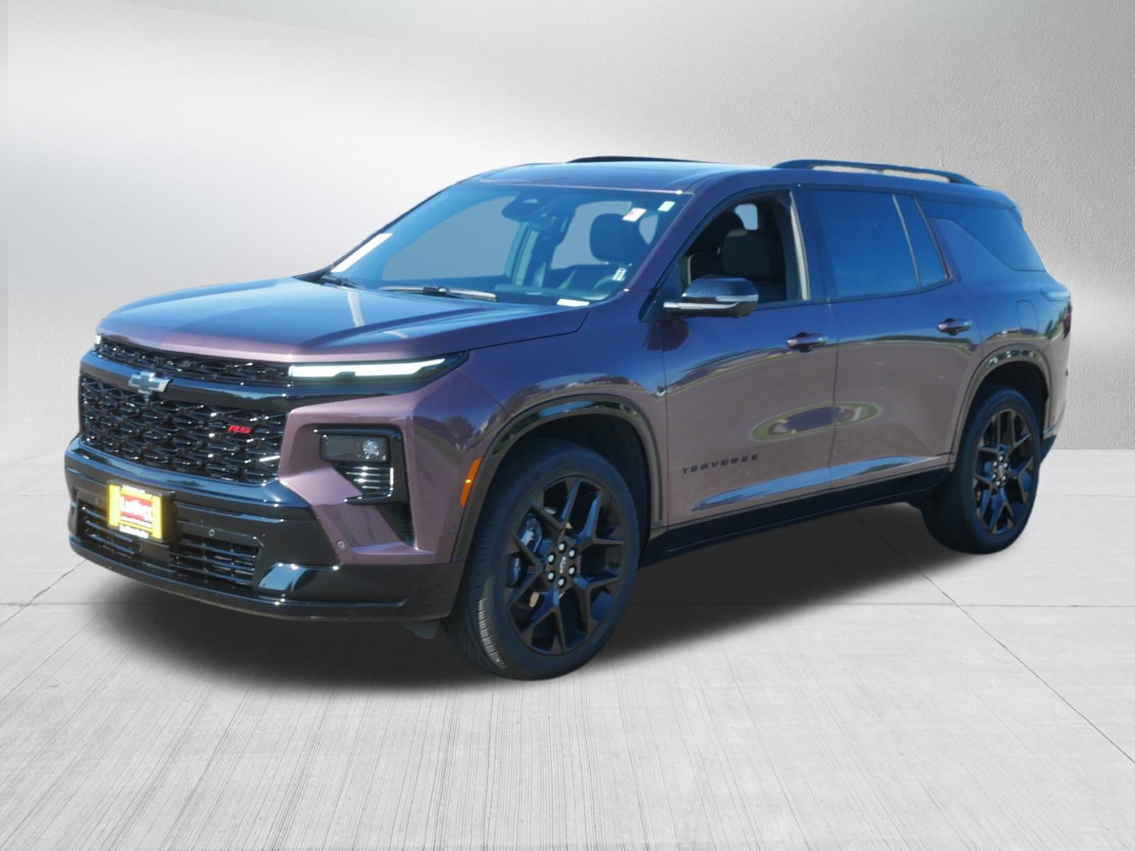 Used 2024 Chevrolet Traverse RS FWD image 3