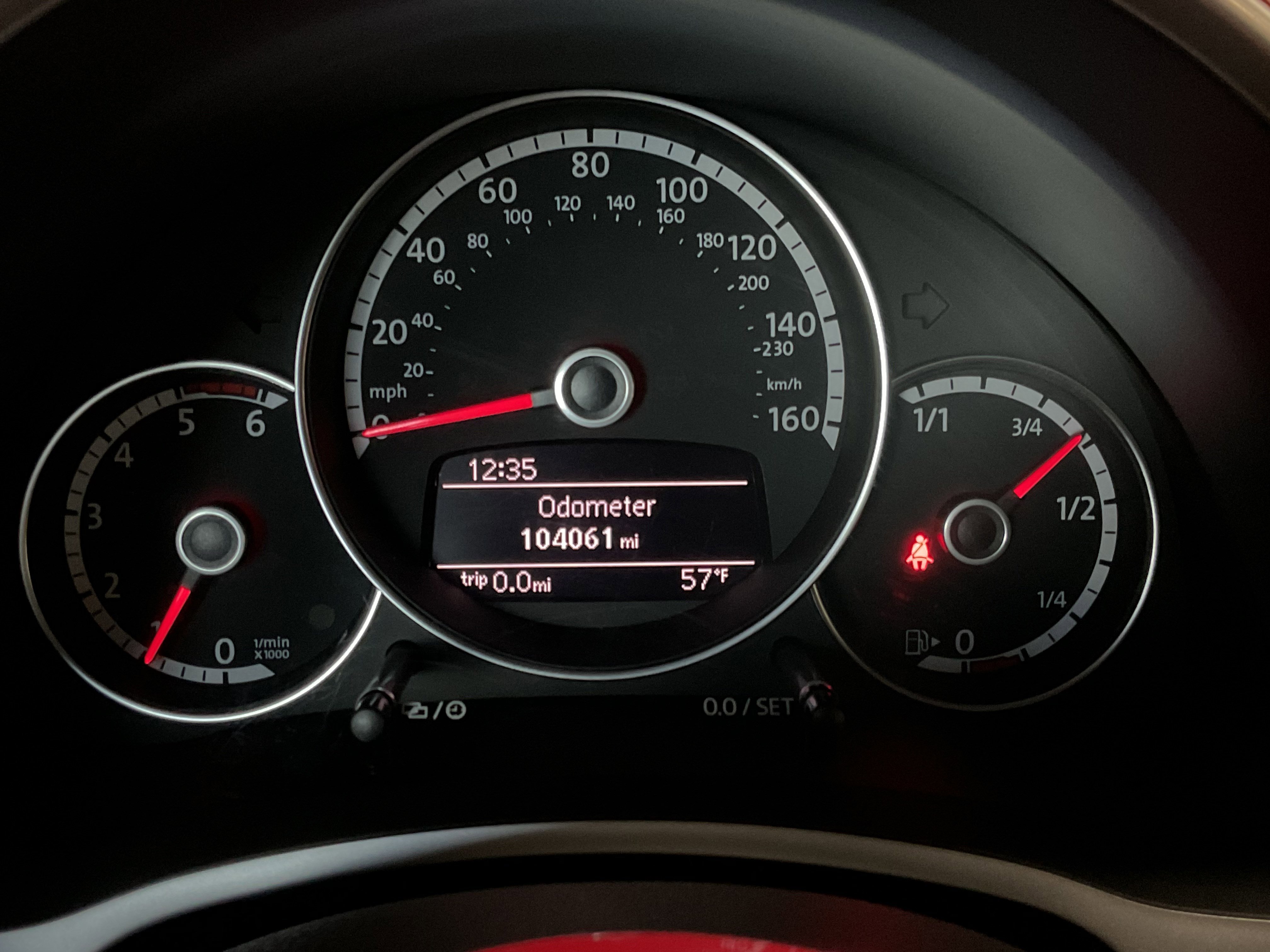 Used 2013 Volkswagen Beetle TDI image 9