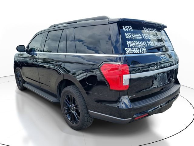 Used 2024 Ford Expedition XLT RWD image 3