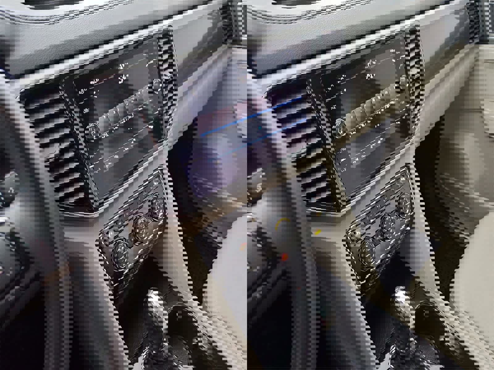 Used 2019 Volkswagen Atlas SEL image 29