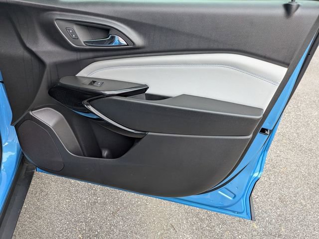 New 2026 Chevrolet Trax LT w/ Sunroof Package FWD image 32