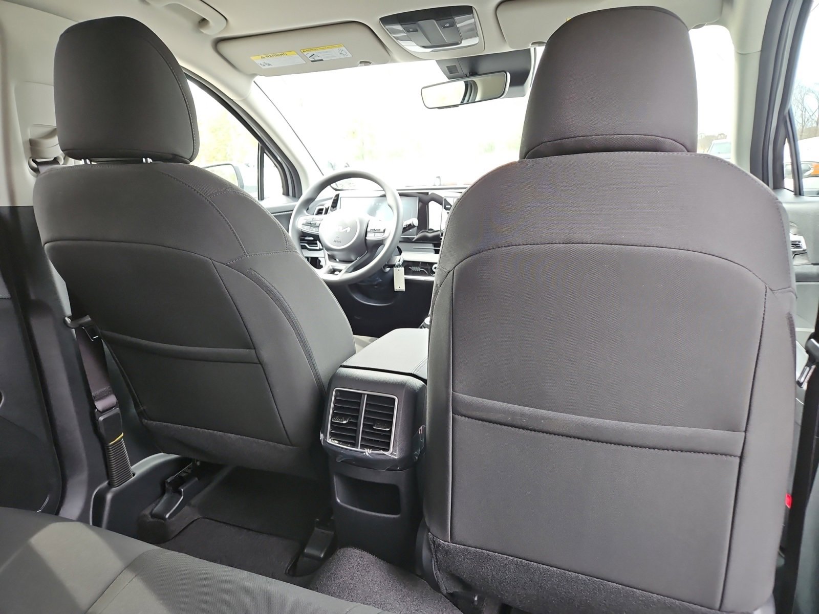 Used 2025 Kia Sportage LX image 18