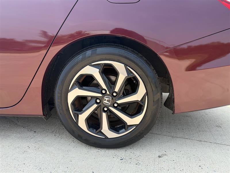 Used 2017 Honda Accord EX image 12