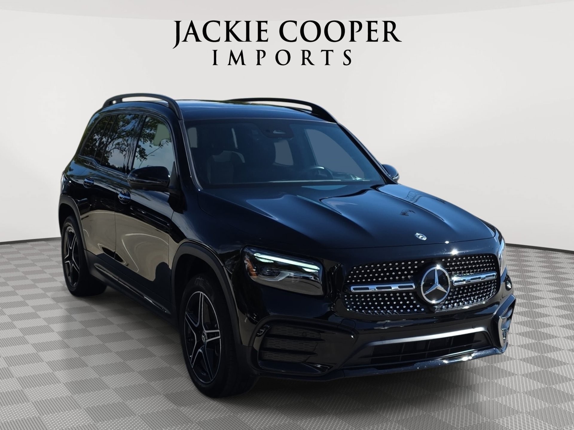 Used 2026 Mercedes-Benz GLB 250 image 3