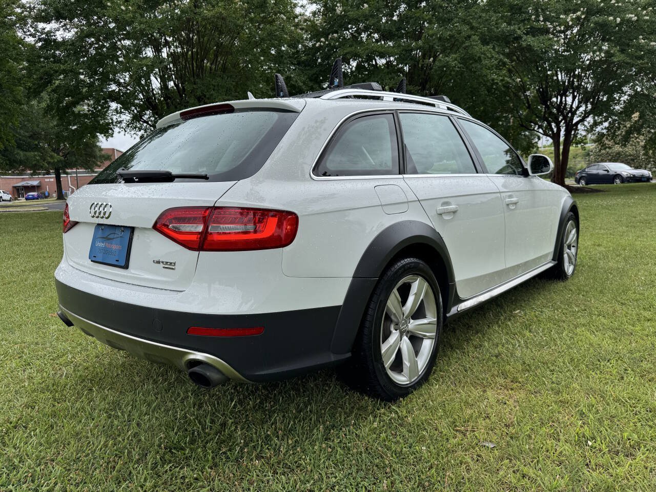 Used 2013 Audi A4 Premium w/ Convenience Pkg AWD/4WD image 8