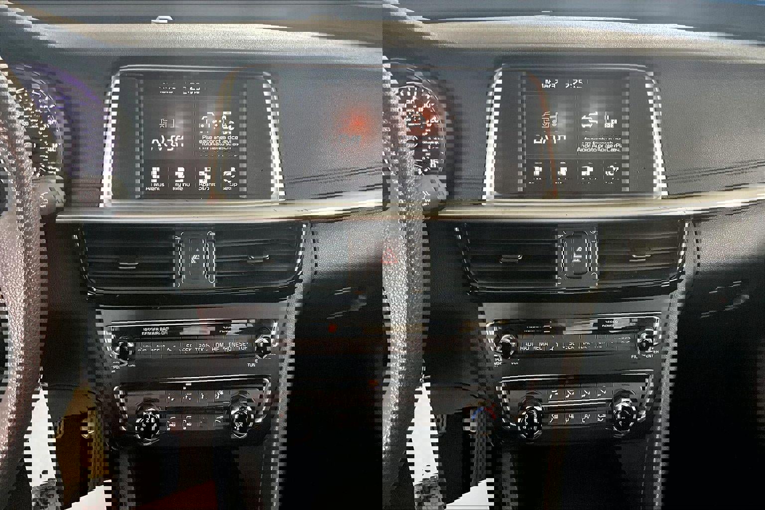 Used 2019 Kia Optima LX image 15