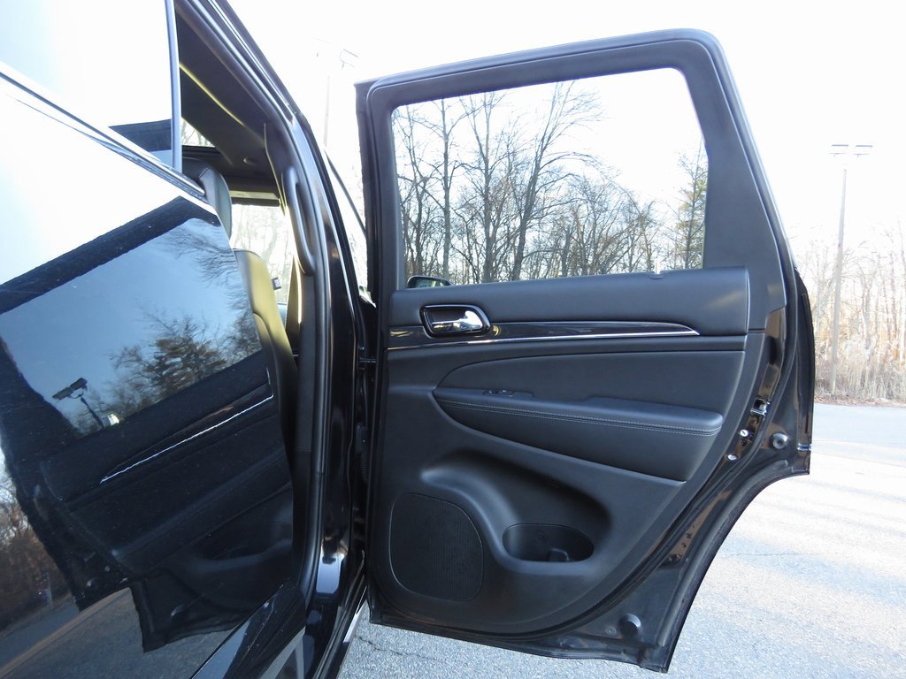 Used 2019 Jeep Grand Cherokee Overland image 15