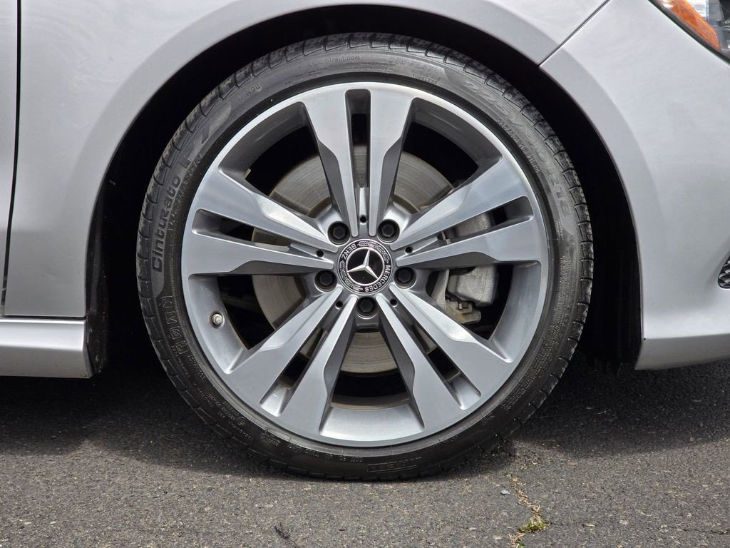 Used 2018 Mercedes-Benz CLA 250 4MATIC image 9