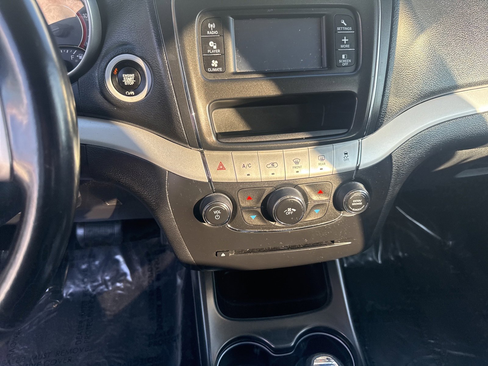 Used 2020 Dodge Journey SE w/ SE Popular Equipment Group image 13