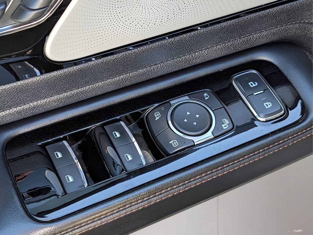 Used 2020 Lincoln Aviator Reserve w/ Equipment Group 202A AWD/4WD image 18