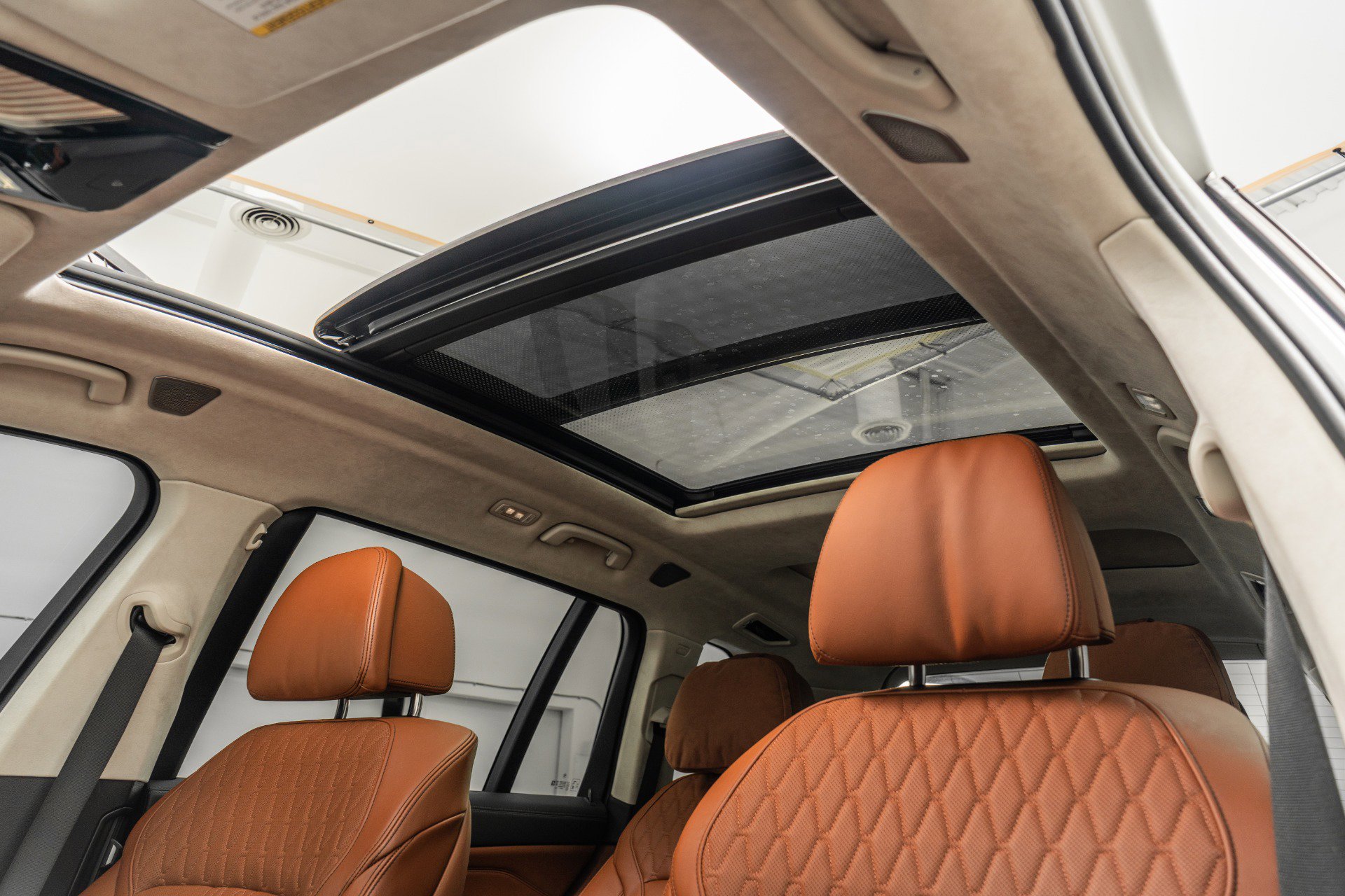 Used 2024 BMW ALPINA XB7 image 18