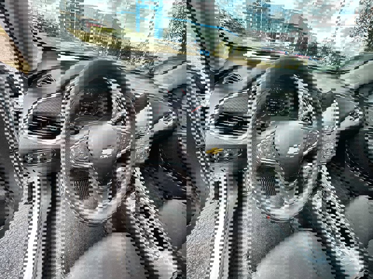 Used 2024 Chevrolet Malibu LT image 10