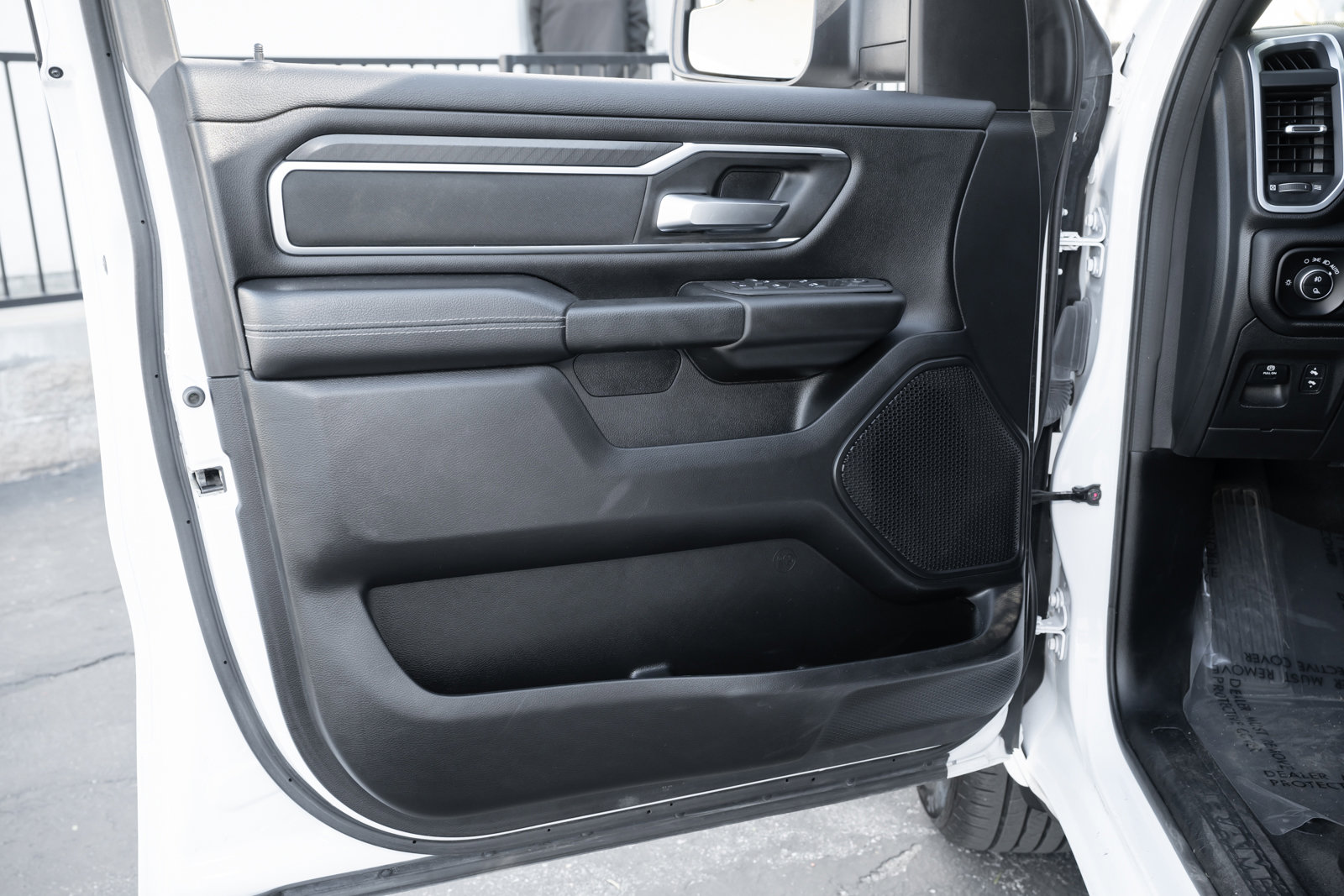 Used 2025 RAM 1500 Big Horn image 24