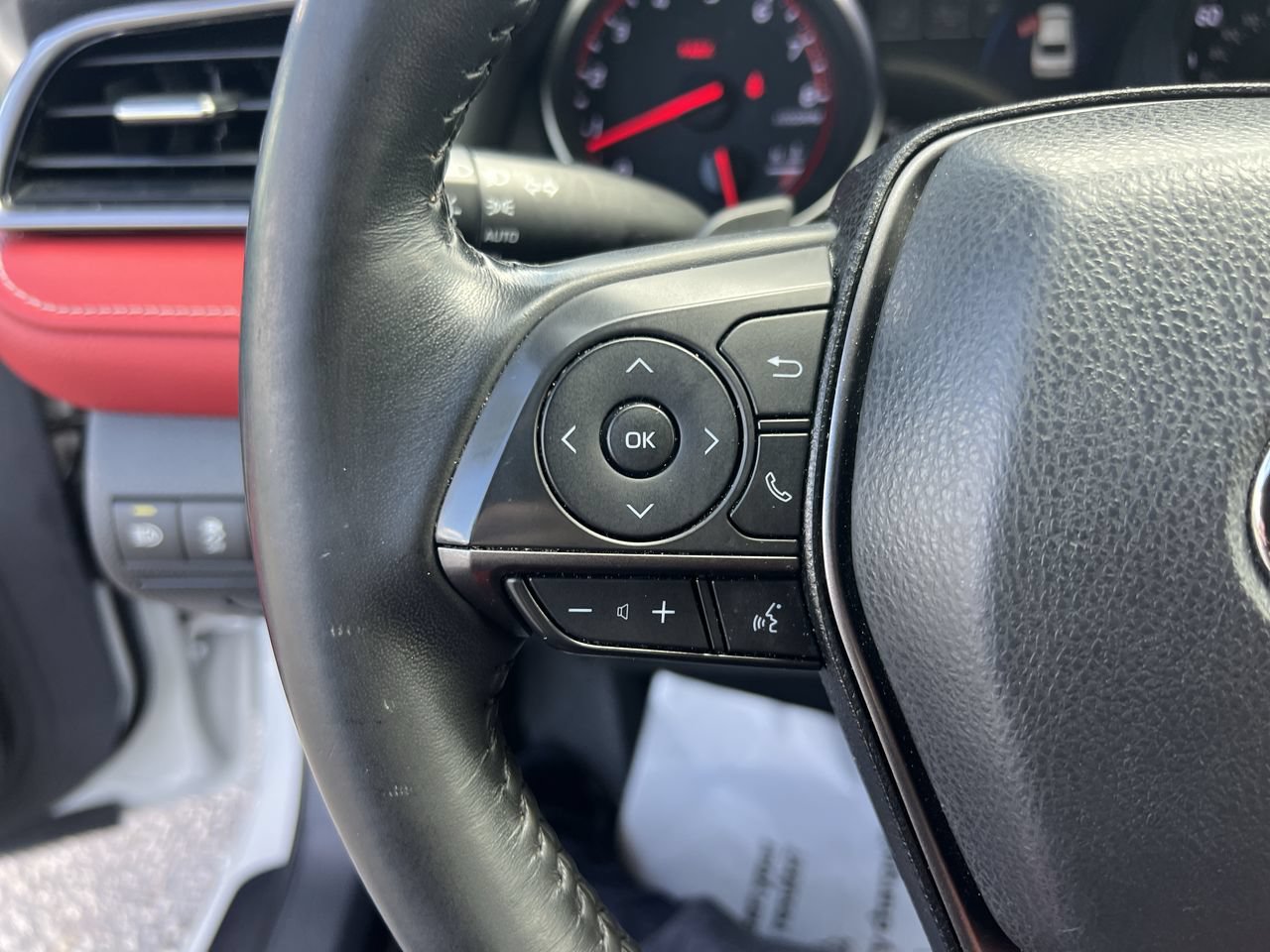 Used 2024 Toyota Camry XSE FWD image 19
