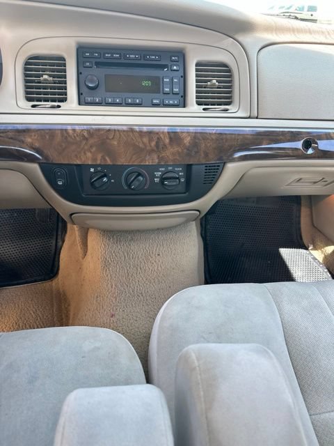 Used 2006 Mercury Grand Marquis GS RWD image 22