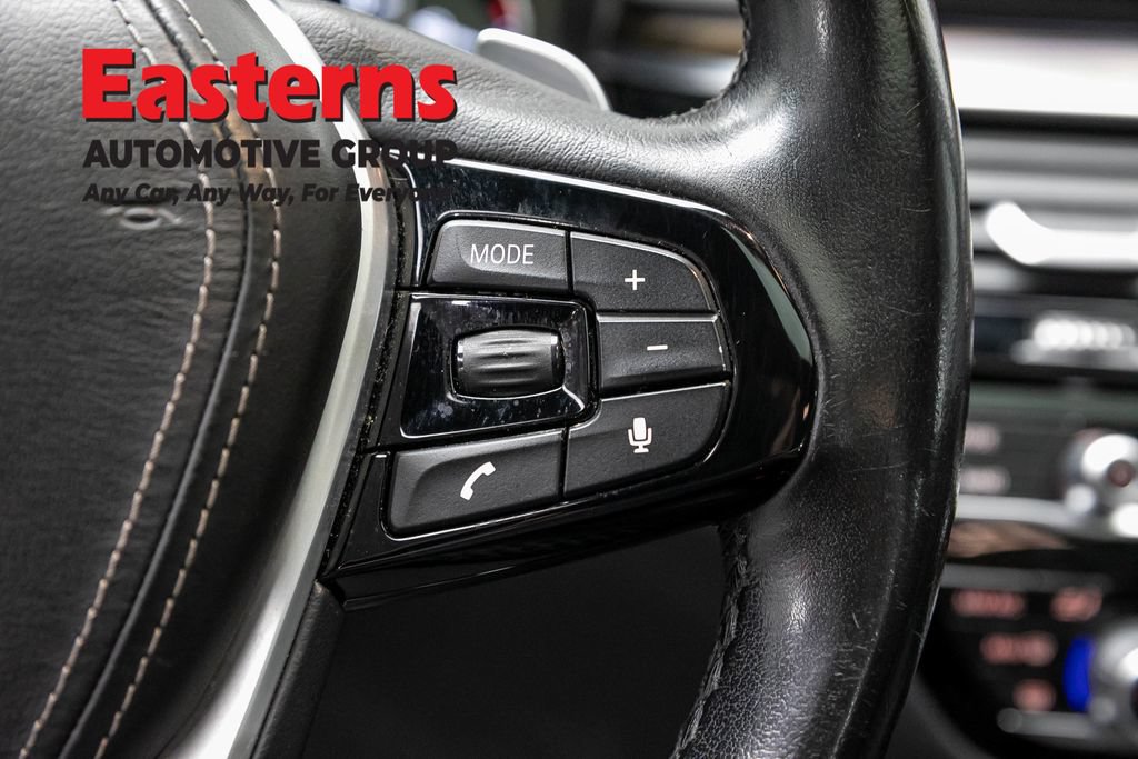 Used 2019 BMW 530i xDrive AWD/4WD image 15