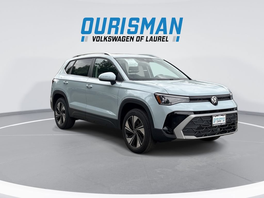 New 2026 Volkswagen Taos SE AWD/4WD image 2