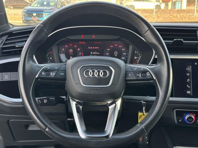 Used 2022 Audi Q3 2.0T Premium Plus image 24