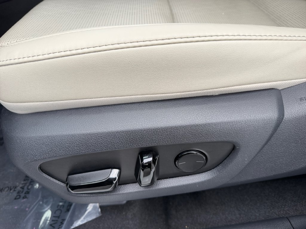 Certified 2025 Lexus RX 350 w/ Convenience Package AWD/4WD image 16