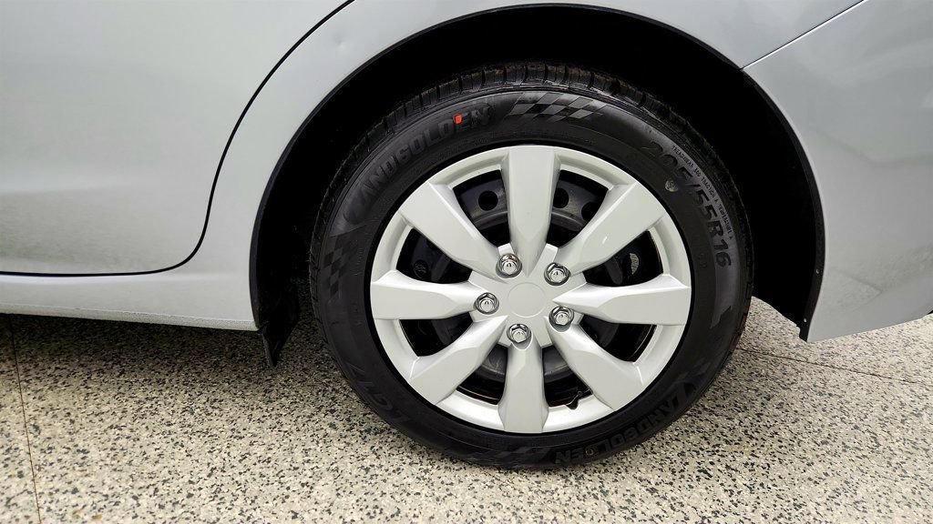 Used 2023 Subaru Impreza 2.0i image 8