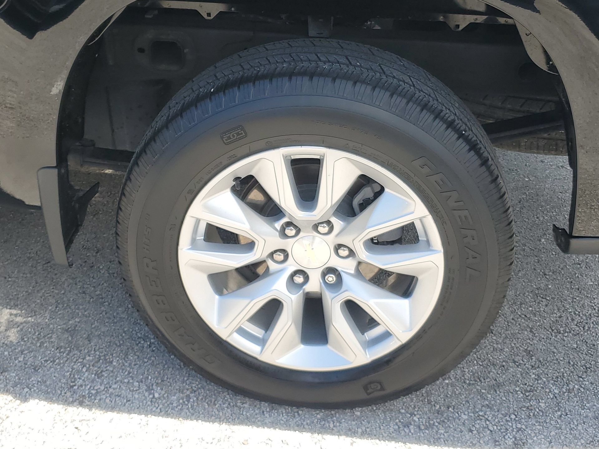 Used 2022 Chevrolet Silverado 1500 Custom RWD image 5