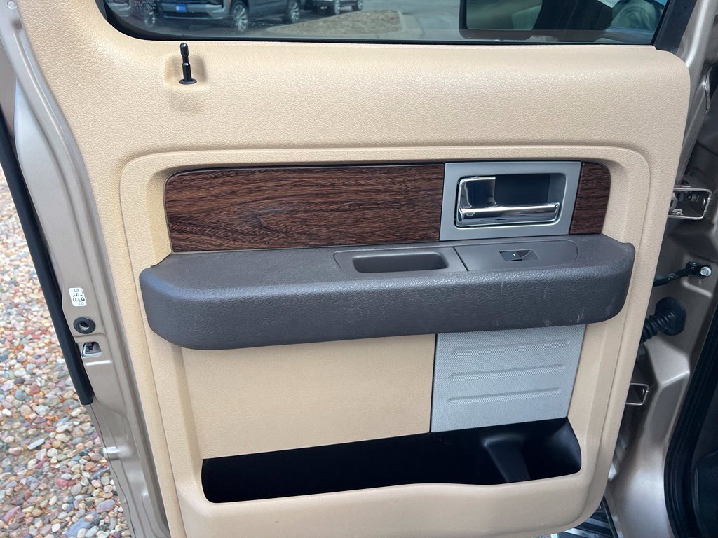 Used 2013 Ford F150 Lariat w/ Luxury Equipment Group AWD/4WD image 21