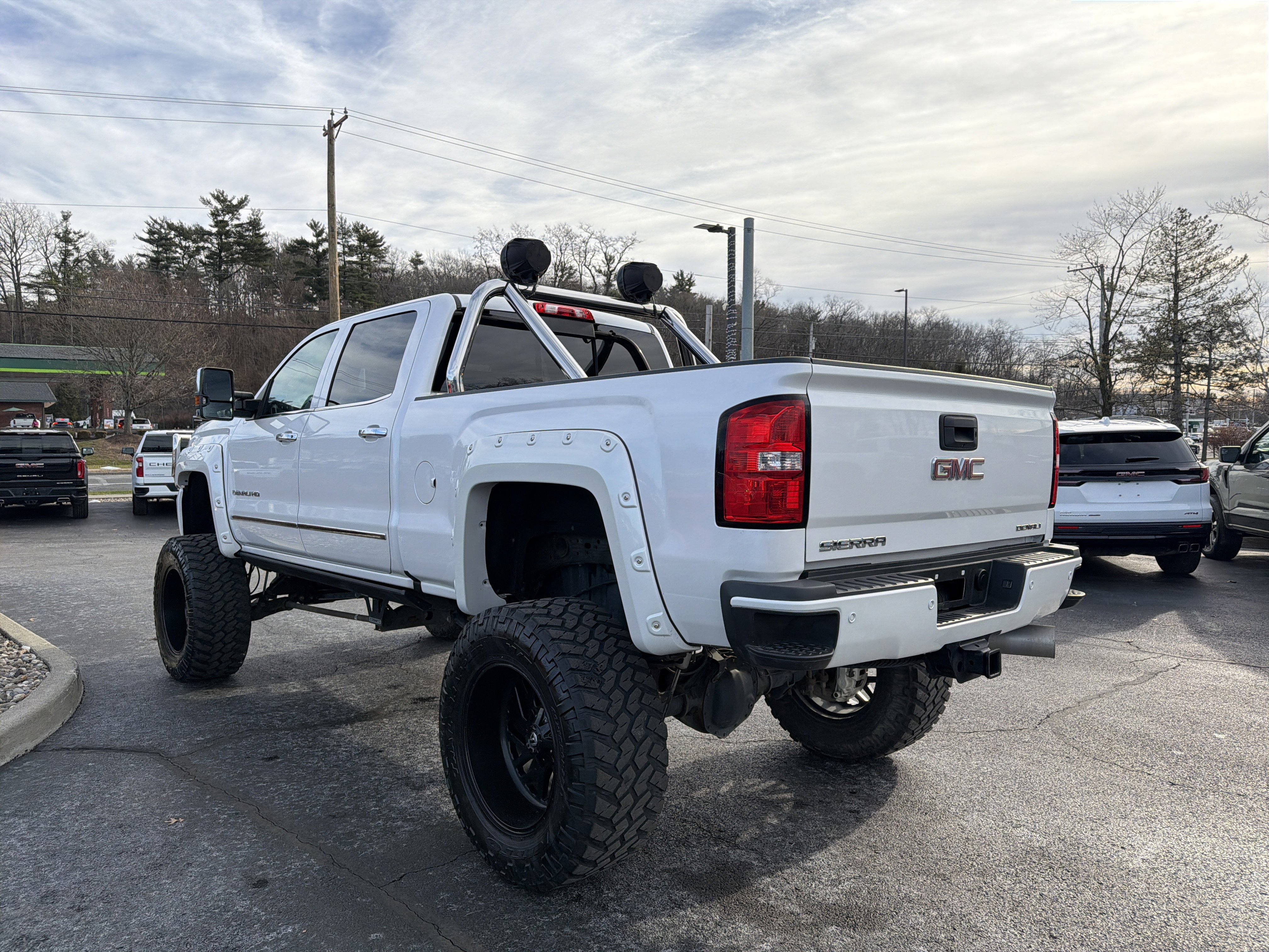 Used 2019 GMC Sierra 2500 Denali w/ Duramax Plus Package image 8