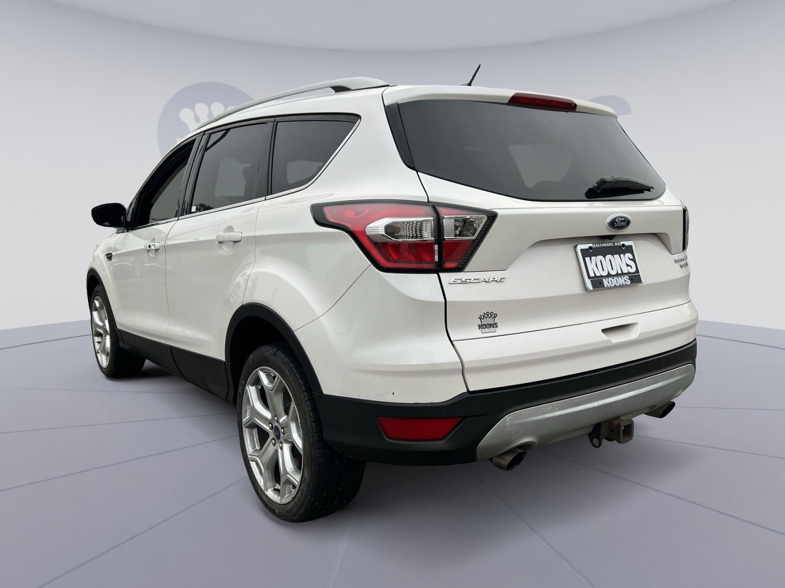 Used 2017 Ford Escape Titanium image 4