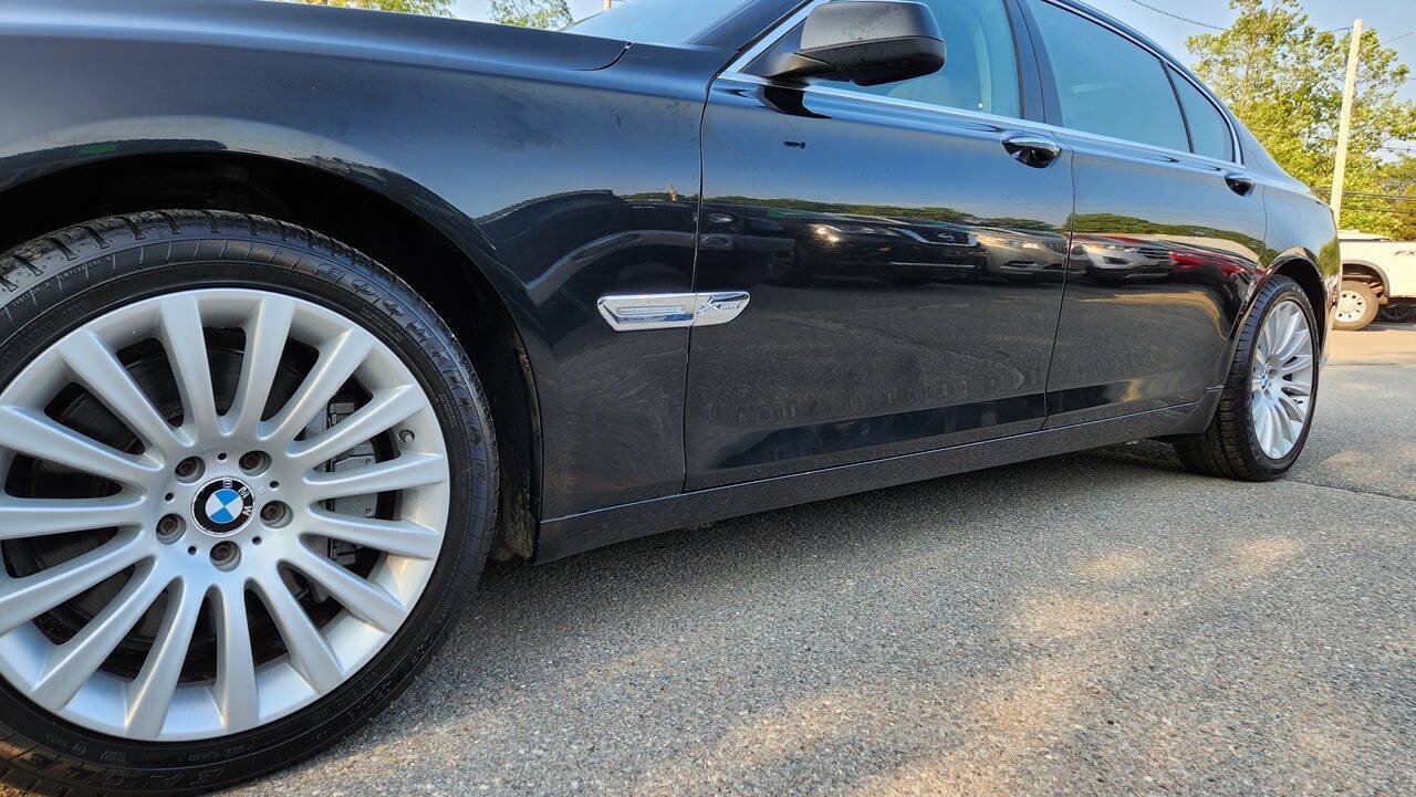 Used 2011 BMW 750Li xDrive AWD/4WD image 9