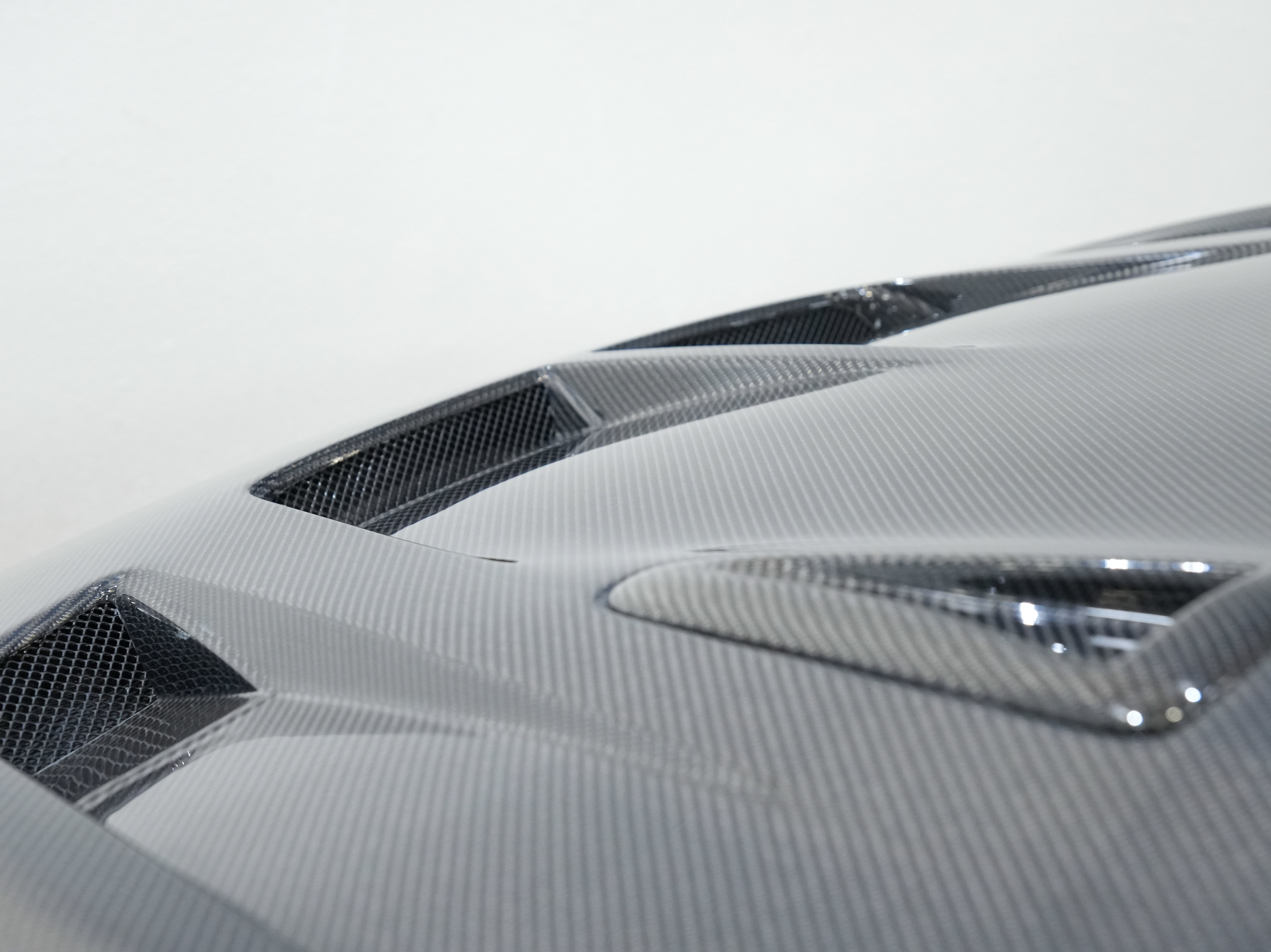 Used 2021 Nissan GT-R Premium image 21