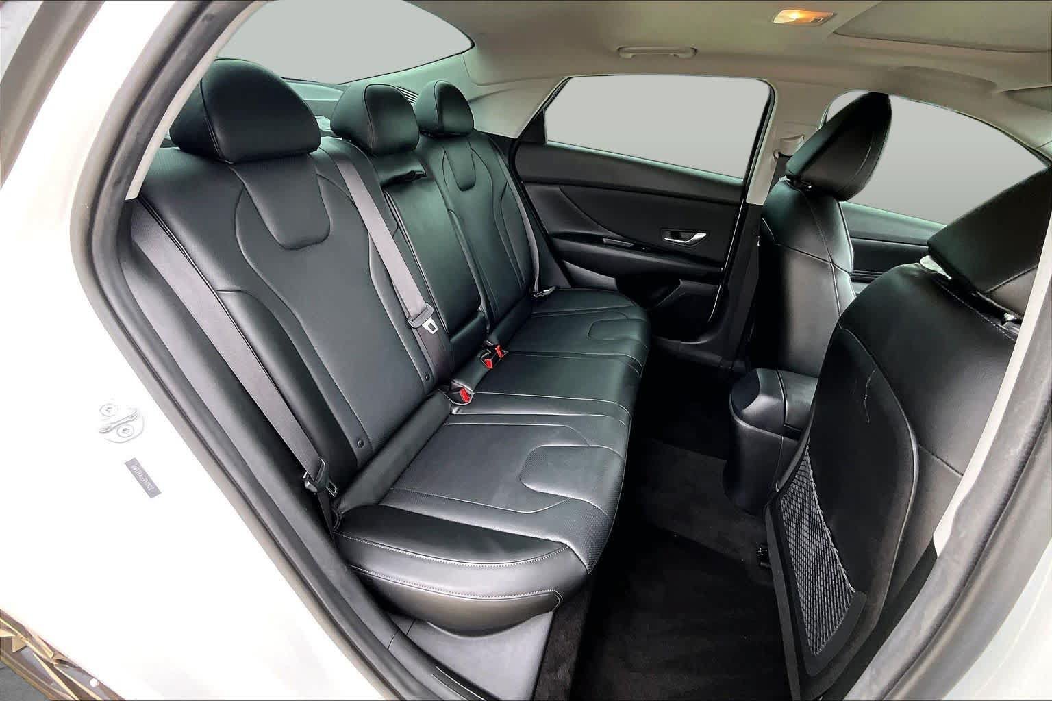 Certified 2023 Hyundai Elantra Limited FWD image 20