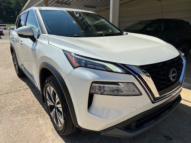 Used 2022 Nissan Rogue SV AWD/4WD image 3