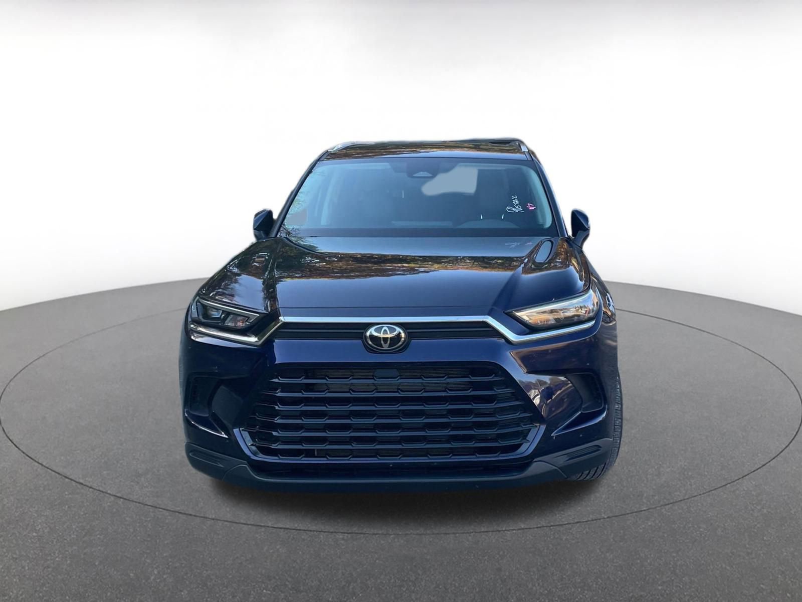 Used 2025 Toyota Grand Highlander FWD image 3