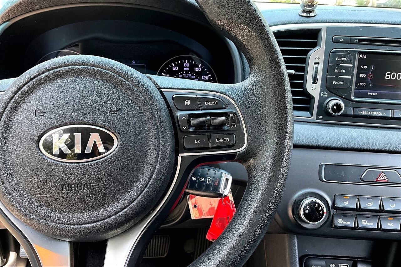 Used 2019 Kia Sportage LX FWD image 11