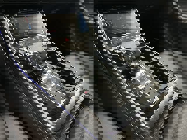 Used 2024 Audi Q7 3.0T Premium Plus image 24