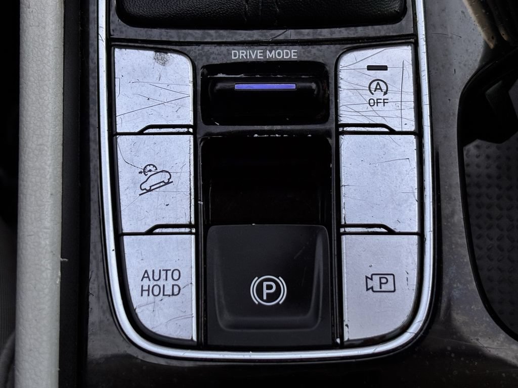 Used 2025 Hyundai Tucson SE FWD image 21