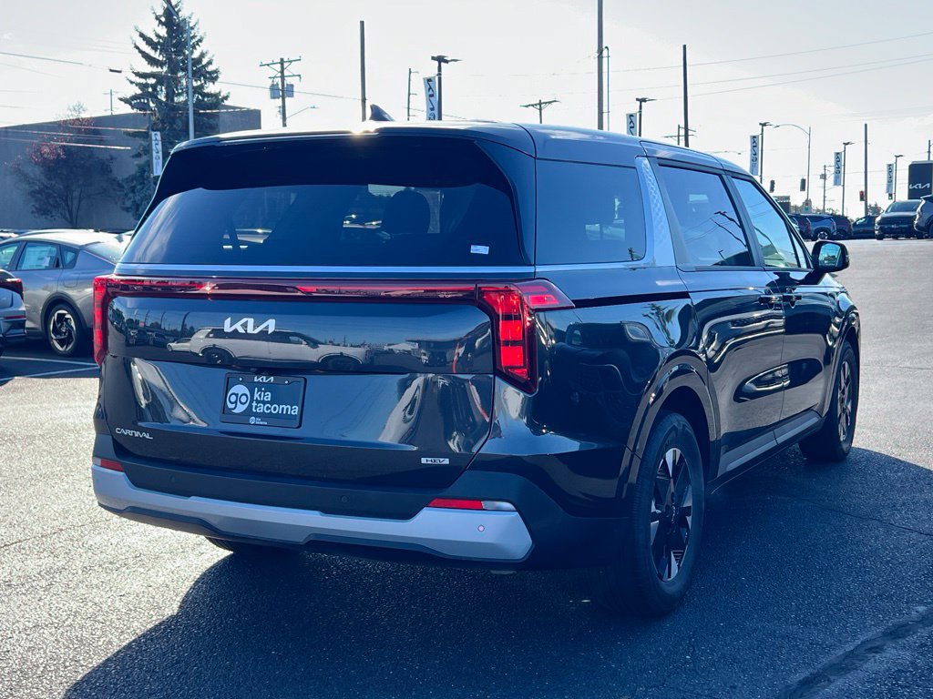 Certified 2026 Kia Carnival LXS FWD image 7