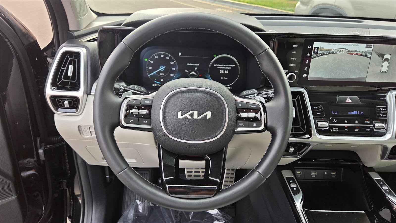 Certified 2023 Kia Sorento SX Prestige w/ Panoramic Sunroof Package AWD/4WD image 18