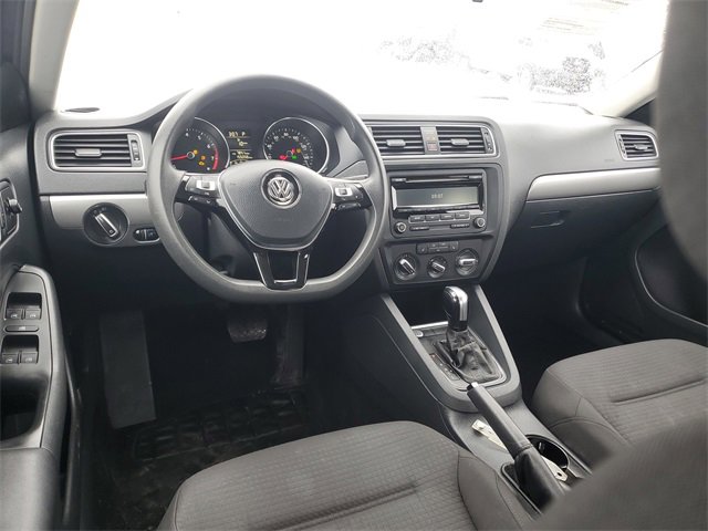 Used 2015 Volkswagen Jetta SE image 10