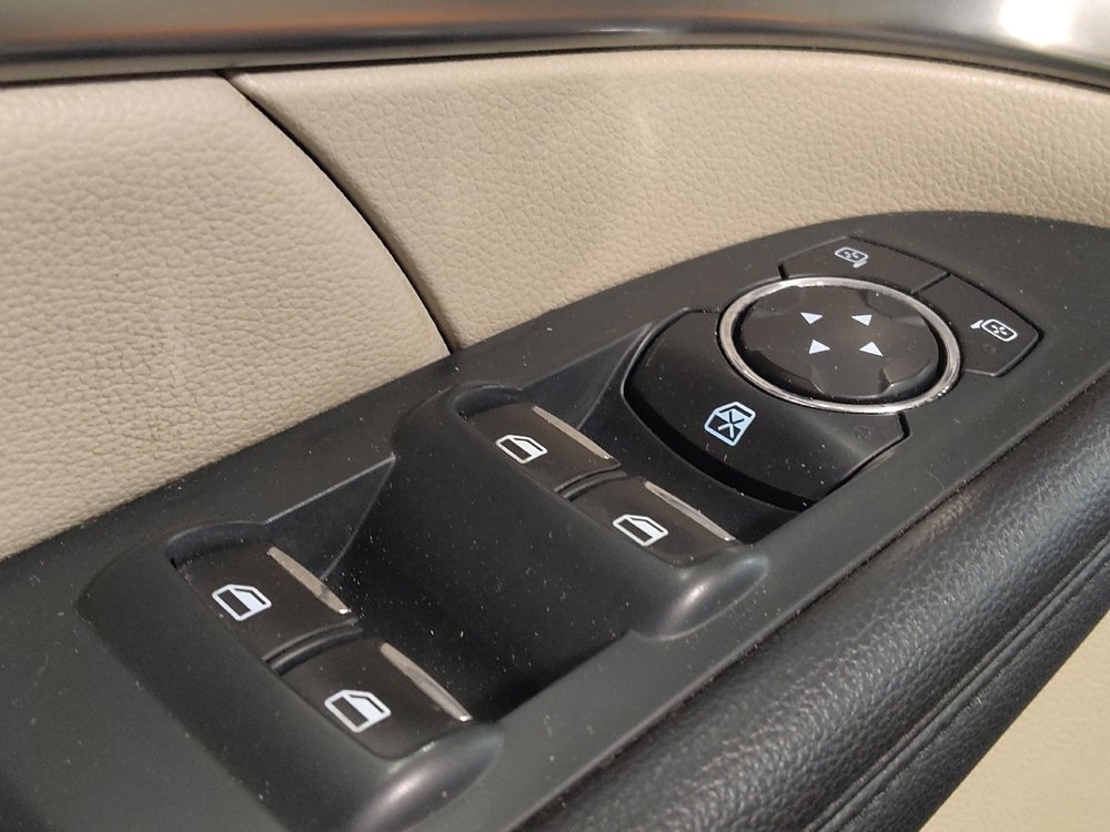 Used 2019 Ford Explorer XLT w/ Equipment Group 201A FWD image 27