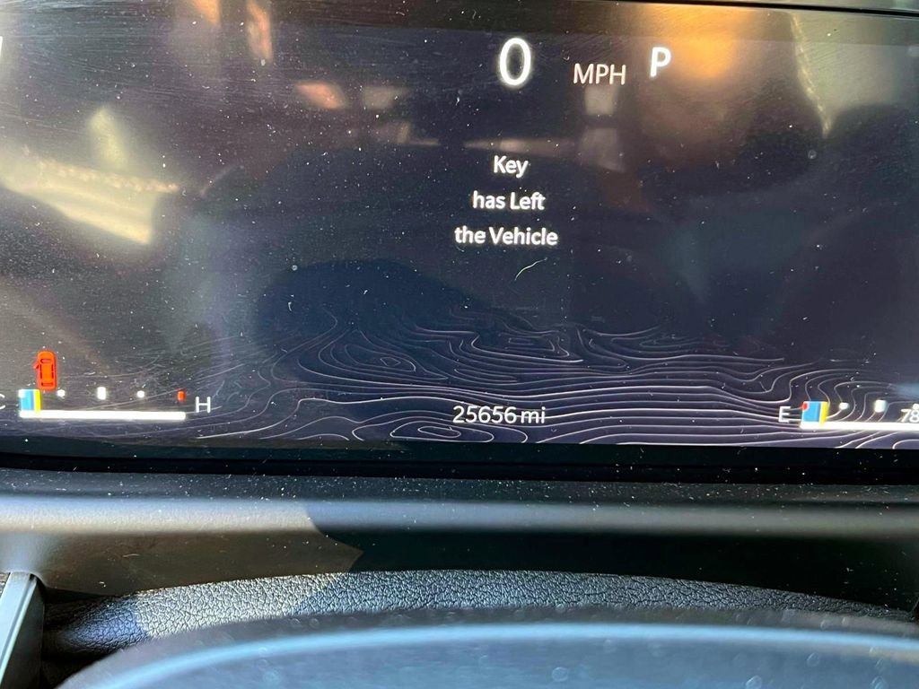 Used 2024 Jeep Wagoneer L Series II w/ Premium Group I image 27