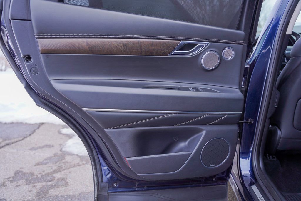 Used 2022 Genesis GV80 3.5T Advanced + w/ Cargo Package image 43