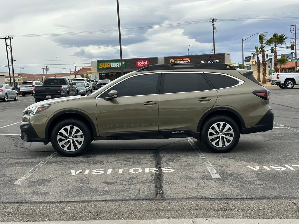 Used 2020 Subaru Outback Premium image 4
