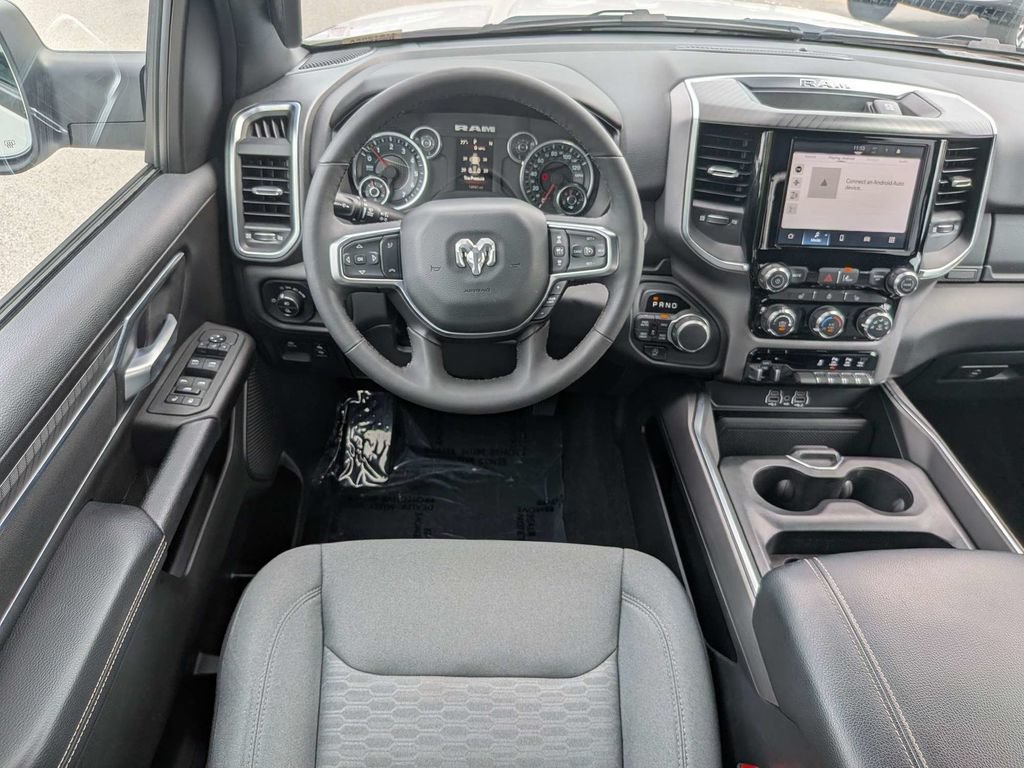 Used 2025 RAM 1500 Big Horn AWD/4WD image 15