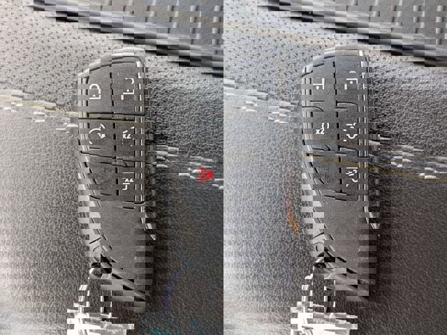 Used 2023 Chevrolet Suburban Premier RWD image 31